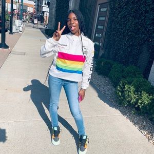 Meet your Posher, Christy